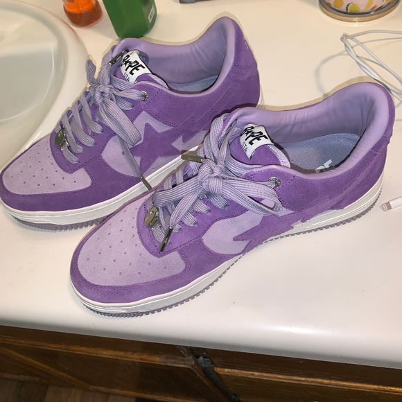 BATHING apes